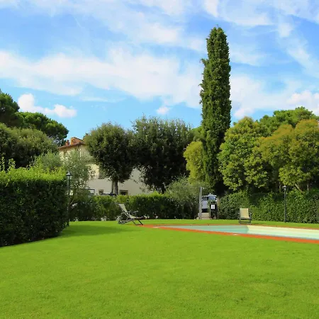 Splendid In With Swimming Pool Cortona